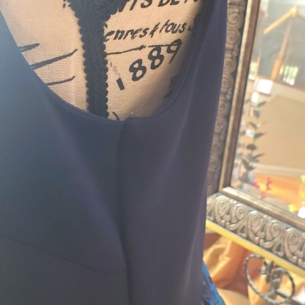 Dress - Picture 4 of 6